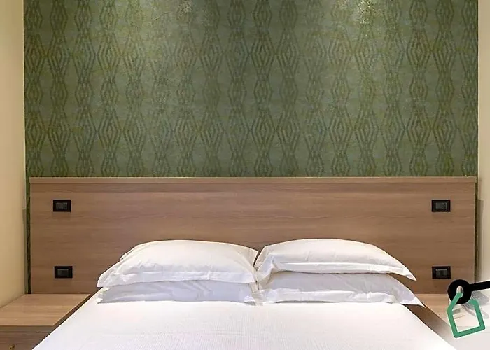 Hotel Hotiday Collection - Porta Pia 4*